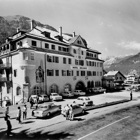 Hotel Dolomiti Schloss カナツェーイ エクステリア 写真