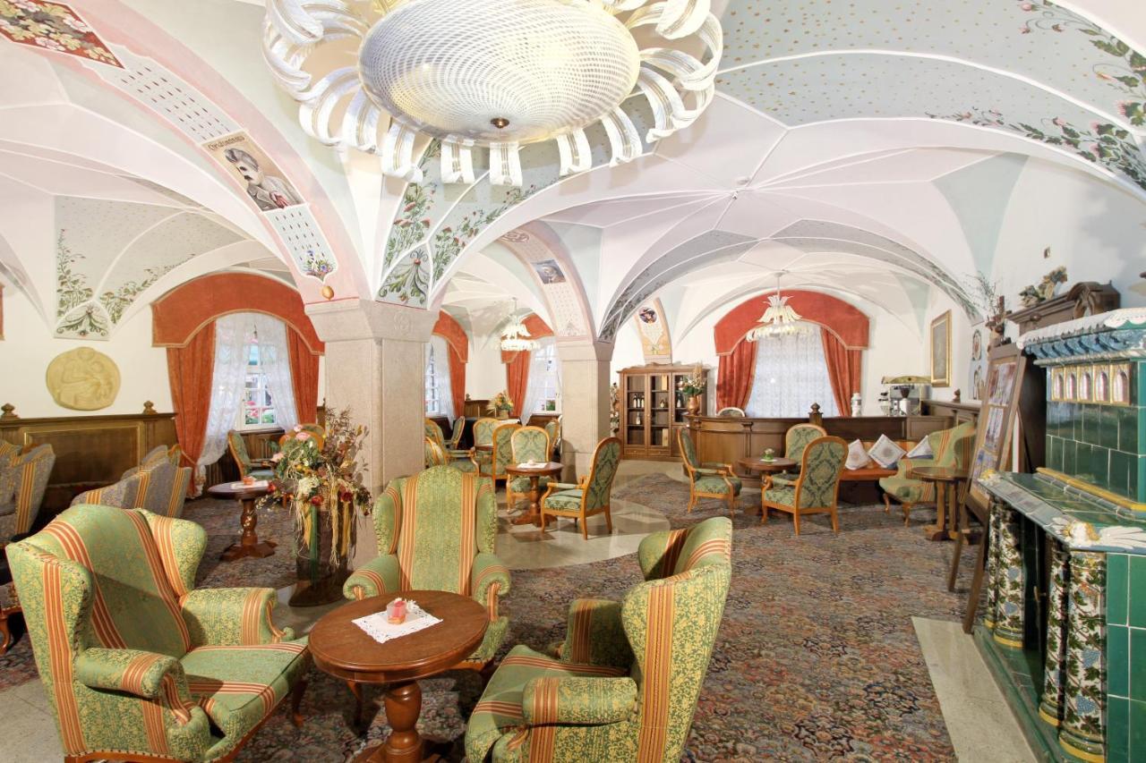 Hotel Dolomiti Schloss カナツェーイ エクステリア 写真